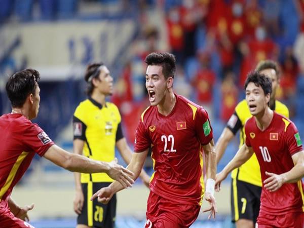 Bóng đá VN chiều 18/6: FIFA ca ngợi thành tích của ĐT Việt Nam