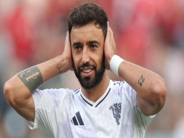 Bruno Fernandes từ chối Al Nassr: Lựa chọn của thủ lĩnh đích thực