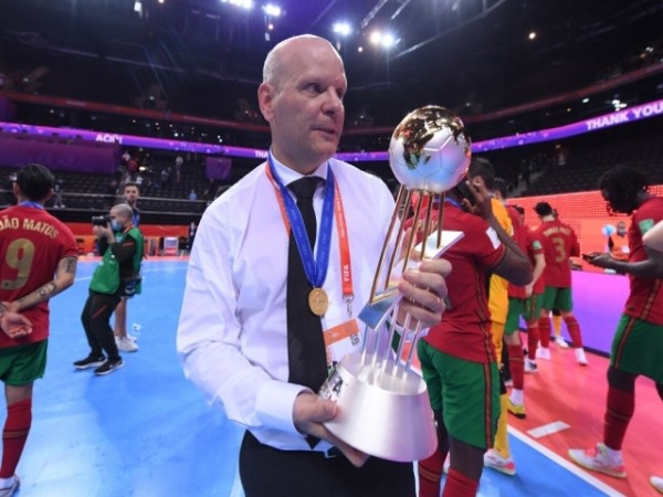 TOP 10 HLV Futsal hay nhất thế giới: Bộ não chiến thuật