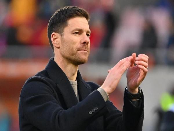 HLV Xabi Alonso và sự nghiệp cầm quân đầy triển vọng