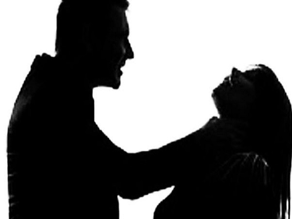 Nằm mơ thấy bị bóp cổ là điềm gì, tốt xấu? số nào lộc