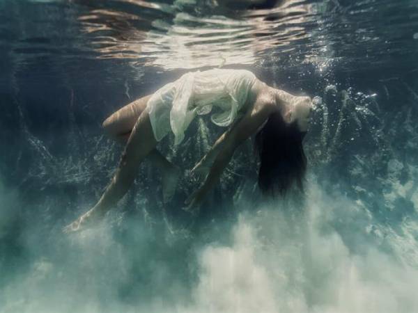 Nằm mơ thấy xác chết sống lại là điềm gì, số gì đắc lộc?