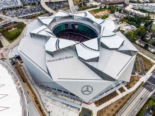 Sân vận động Mercedes Benz: Điểm đến không thể bỏ lỡ